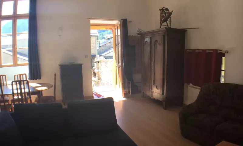 4 Pièces 10 personnes