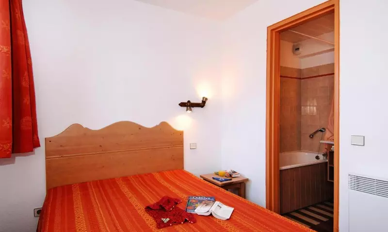 2/3 Pièces 6 Personnes