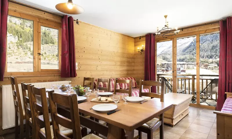 3 Pièces 6/8 Personnes Famille