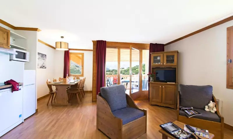 3 Pièces 6 Personnes