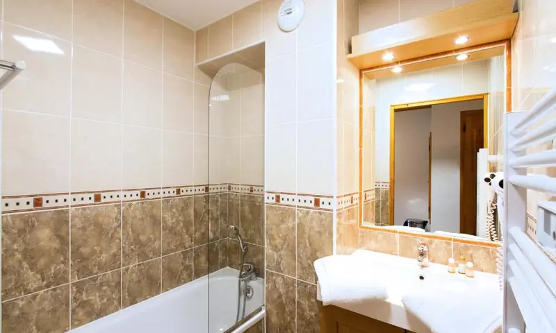 4 Pièces 8 Personnes