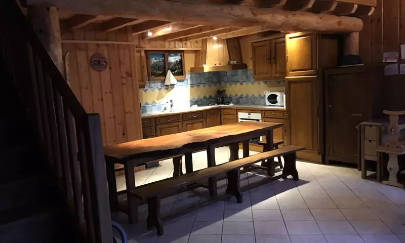 8 Pièces 16 personnes