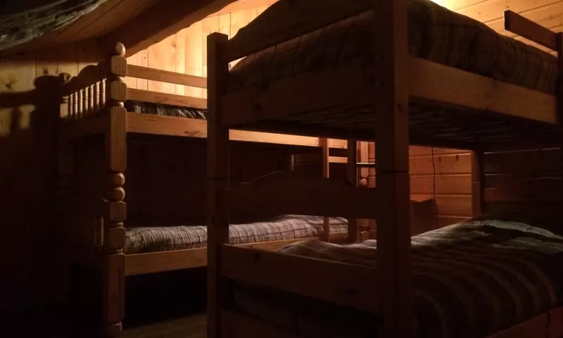 8 Pièces 16 personnes