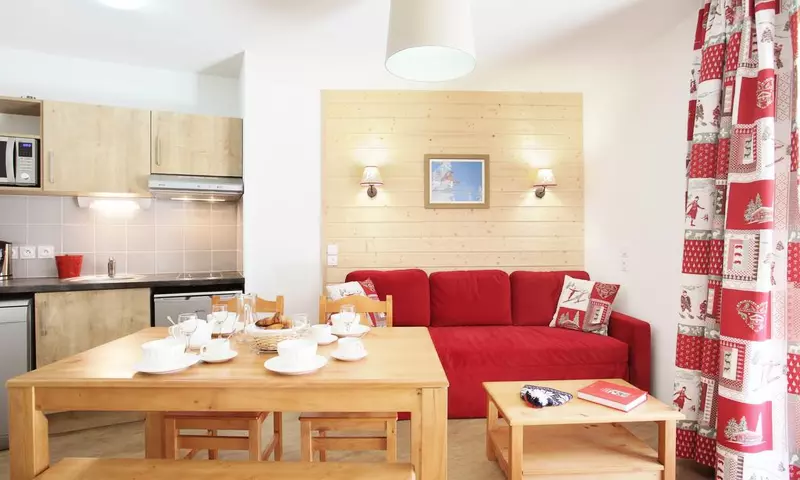 2/3 Pièces 6 Personnes