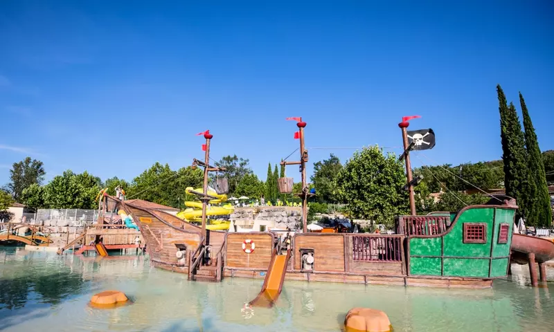 Camping Domaine Le Pommier *****