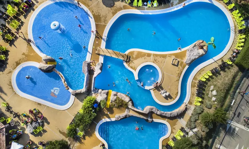 Camping Domaine Le Pommier *****