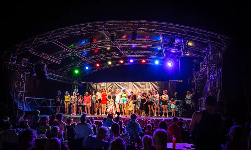 Camping Domaine Le Pommier *****