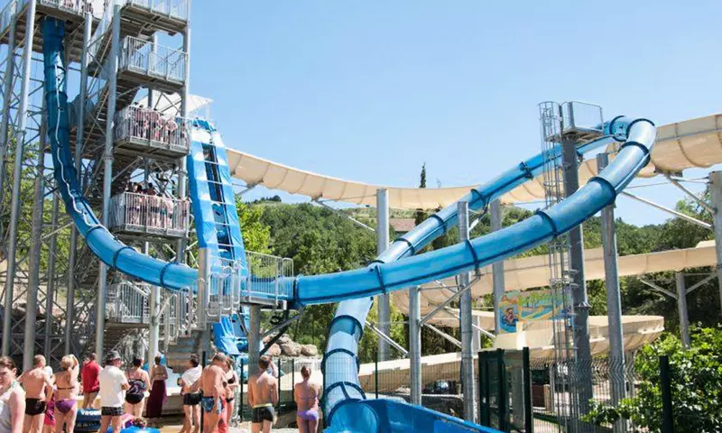 Camping Domaine Le Pommier *****