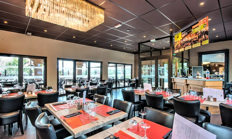 Camping Domaine Le Pommier *****