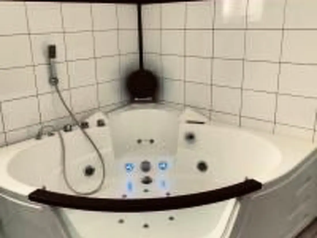 Résidence Appartement in Steinberg Am Rofan mit Grill, Whirlpool und Garten