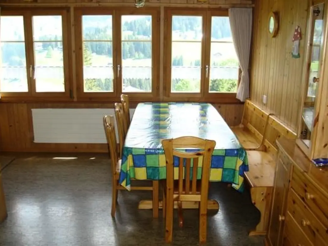 Résidence Alpenveilchen 1 Appartement/Fewo, Bad, WC, 2 Schlafräume 3.5-Zimmerwohnung