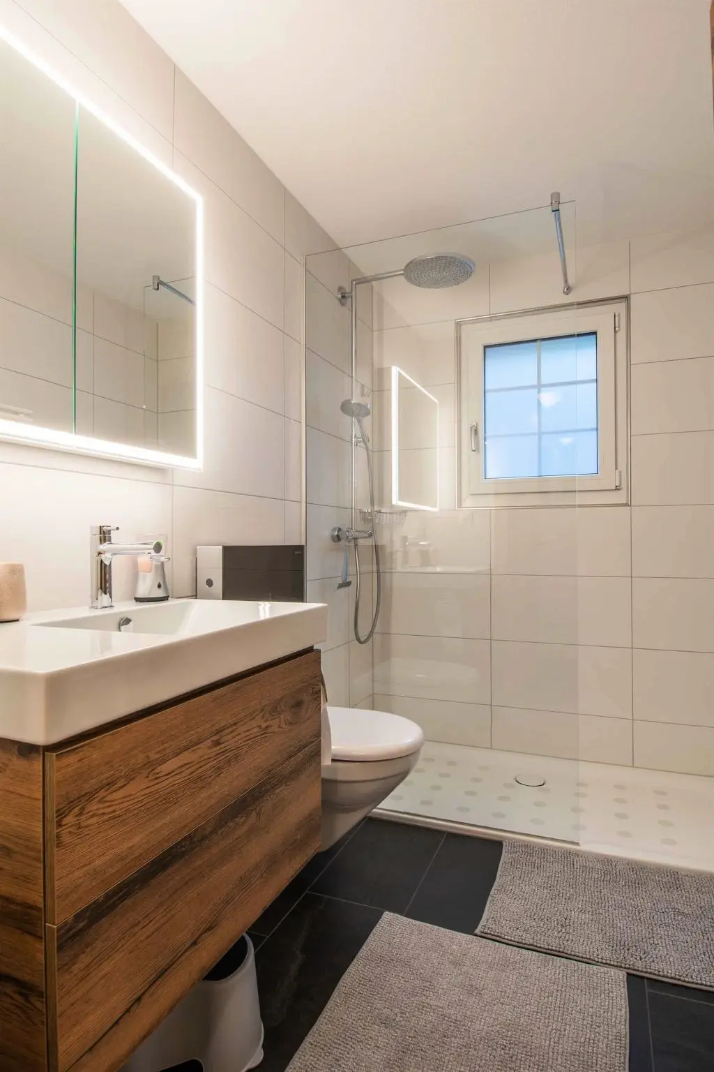 Résidence Am Strubelweg Appartement/Fewo, Dusche, WC, 3 Schlafräume 5.5-Zimmerwohnung