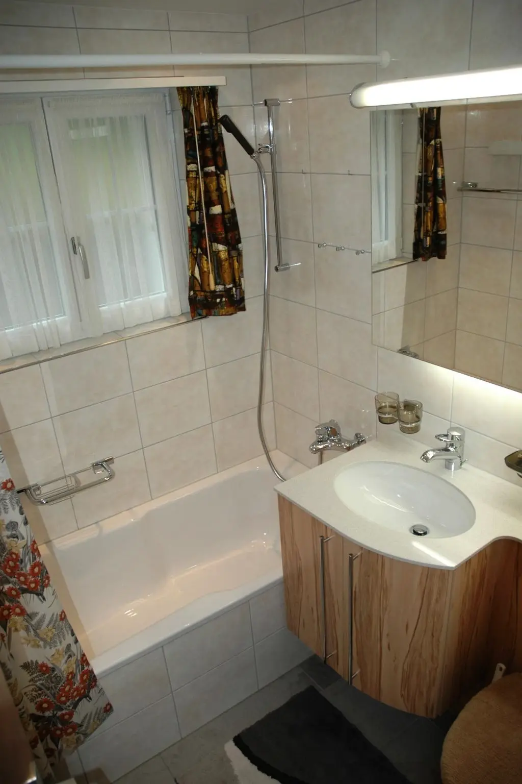 Résidence Bärgchutzli 1. Stock Appartement/Fewo, Bad, WC, 2 Schlafräume 3-Zimmerwohnung
