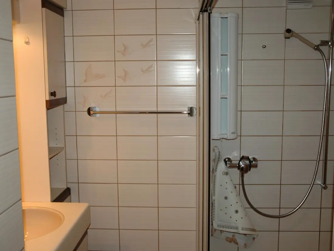 Résidence Bärgchutzli Parterre Appartement/Fewo, Dusche, WC, 1 Schlafraum