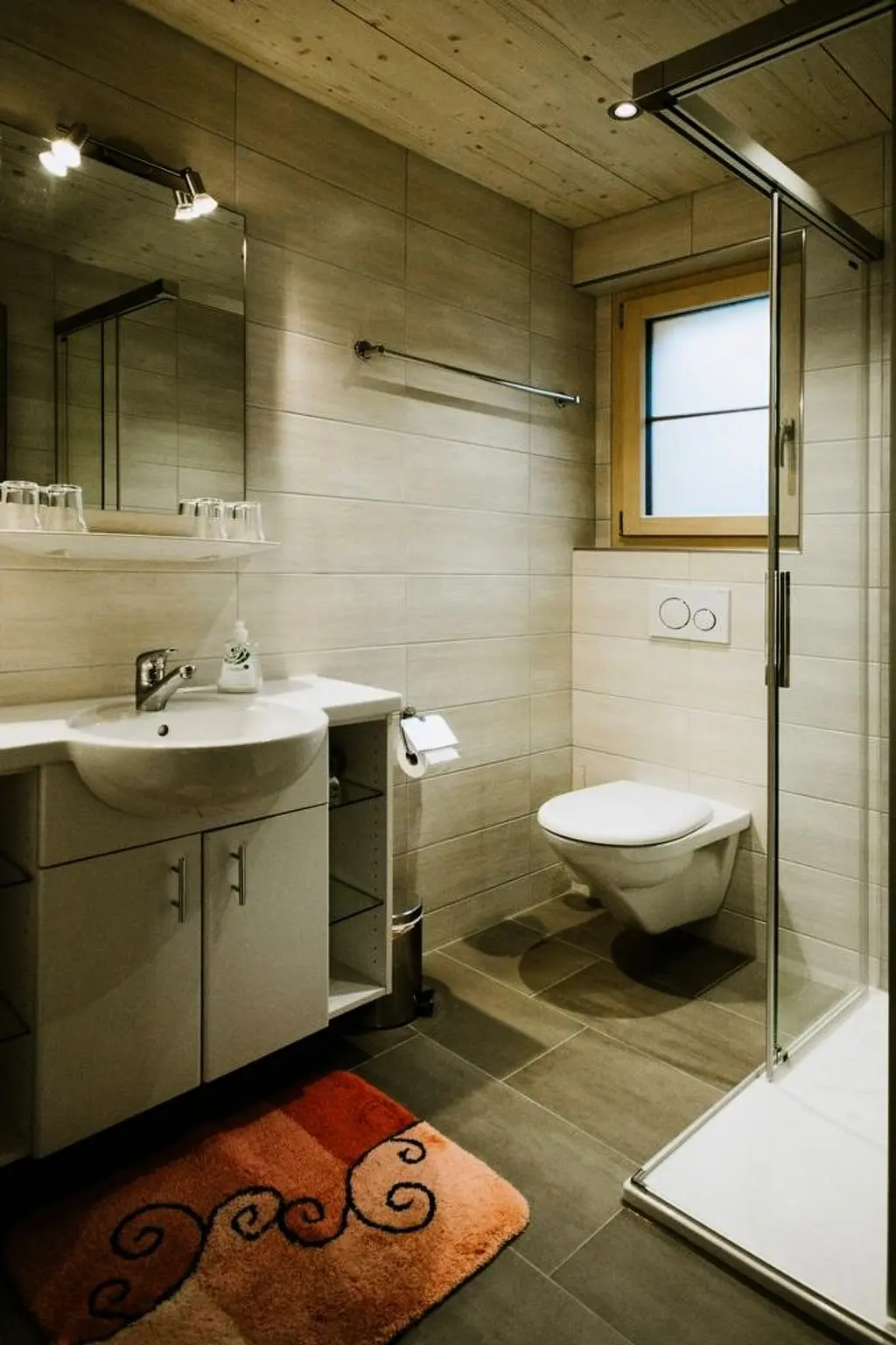 Résidence Chalet Christeli Appartement/Fewo, Dusche oder Bad, WC, 4 oder mehr Schlafräume
