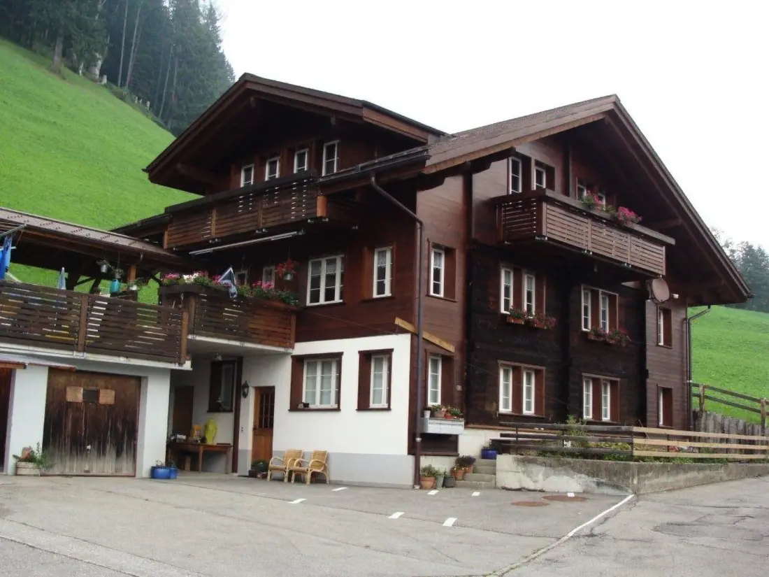 Résidence Chalet Sunnegg Appartement/Fewo, Dusche, WC, 2 Schlafräume 3-Zimmerwohnung