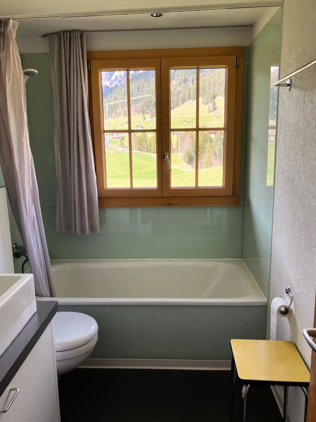 Résidence Gilbachhöckli 2 Appartement/Fewo, Bad, WC, 3 Schlafräume 4-Zimmerwohnung