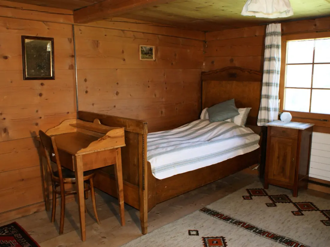 Résidence Heuzündli Ferienhaus, Dusche, WC, 3 Schlafräume 4-Zimmer-Ferienhaus