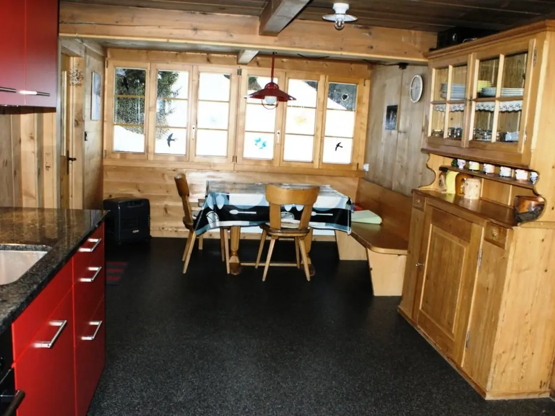 Résidence Heuzündli Ferienhaus, Dusche, WC, 3 Schlafräume 4-Zimmer-Ferienhaus