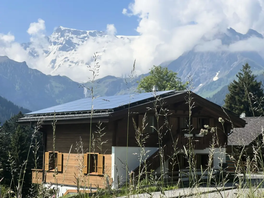 Résidence Im Rägeboge Appartement/Fewo, Bad, WC, 2 Schlafräume 3-Zimmerwohnung Dachstock