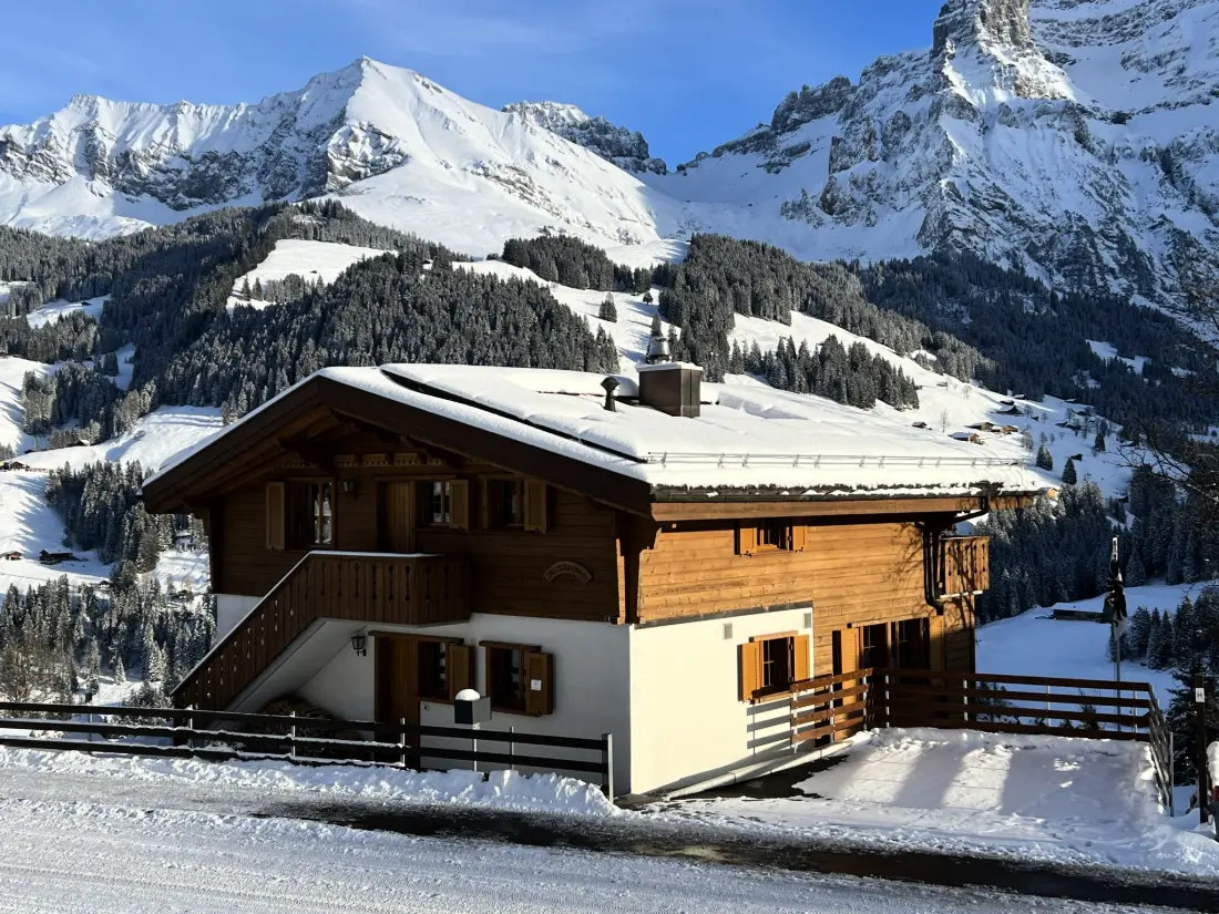 Résidence Im Rägeboge Appartement/Fewo, Bad, WC, 2 Schlafräume 3-Zimmerwohnung Dachstock
