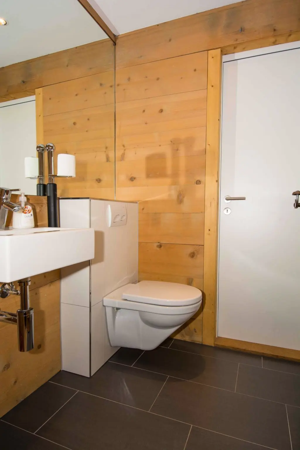 Résidence Im Zentrum Appartement/Fewo, Dusche und Bad, WC, 2 Schlafräume 3-Zimmerwohnung
