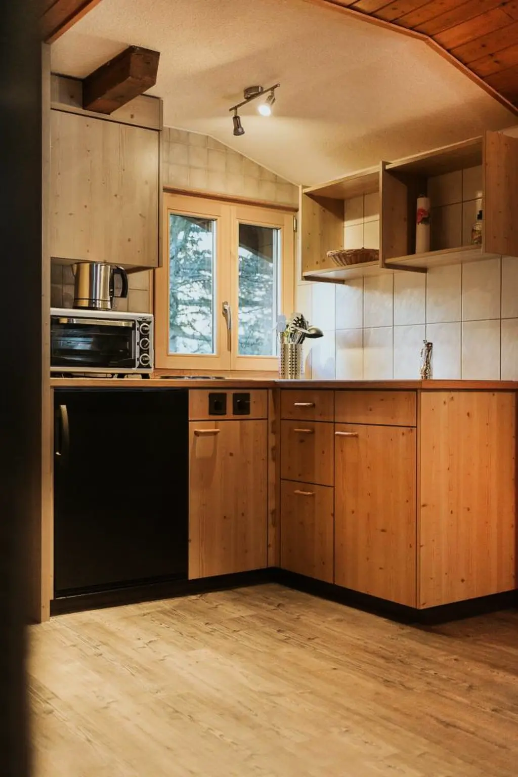 Résidence Schalmi Appartement/Fewo, Dusche, WC, 2 Schlafräume 3-Zimmerwohnung DG