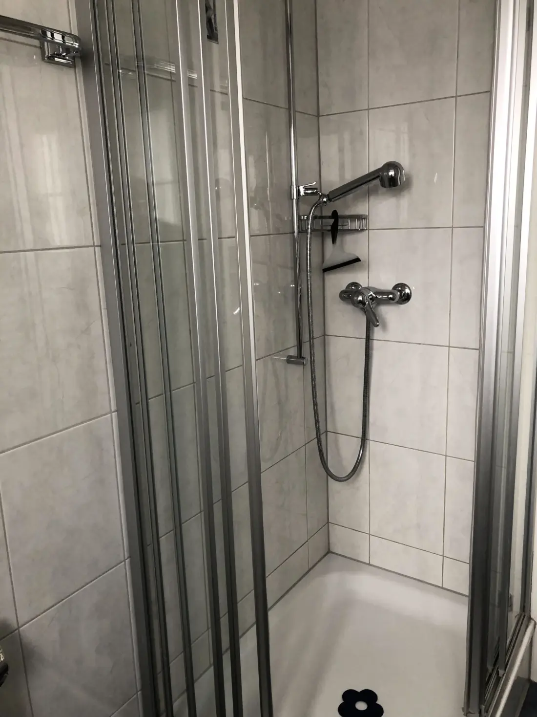 Résidence Sunnegruess Appartement/Fewo, Dusche, WC, 2 Schlafräume 3-Zimmerwohnung