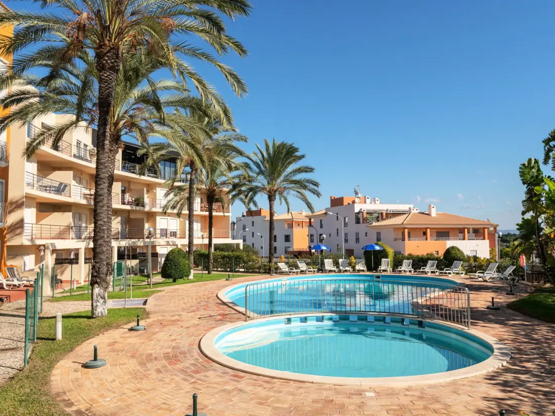 Résidence Wohnung mit Terrasse und 2 Schwimmbecken