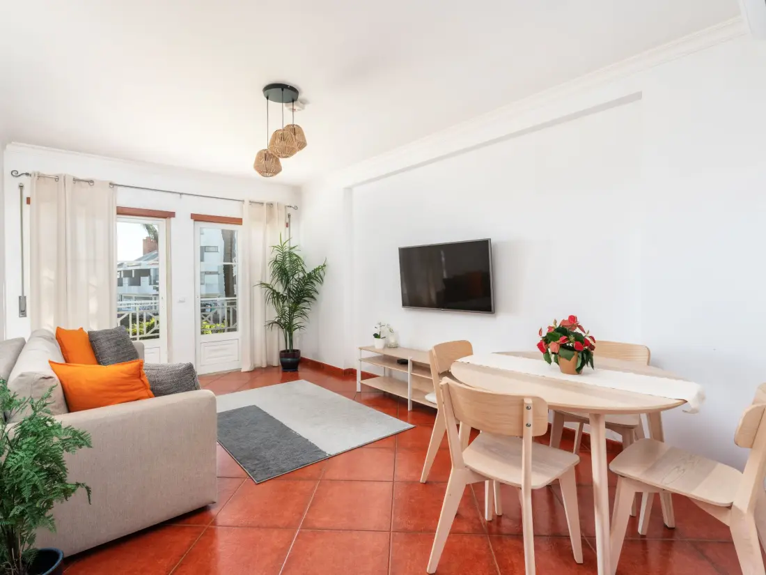 Résidence Wohnung mit Terrasse und 2 Schwimmbecken