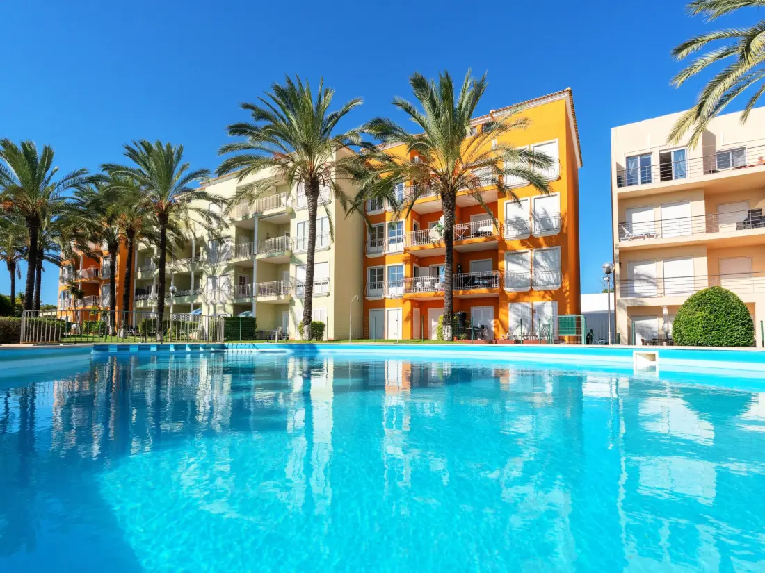 Résidence Wohnung mit Terrasse und 2 Schwimmbecken