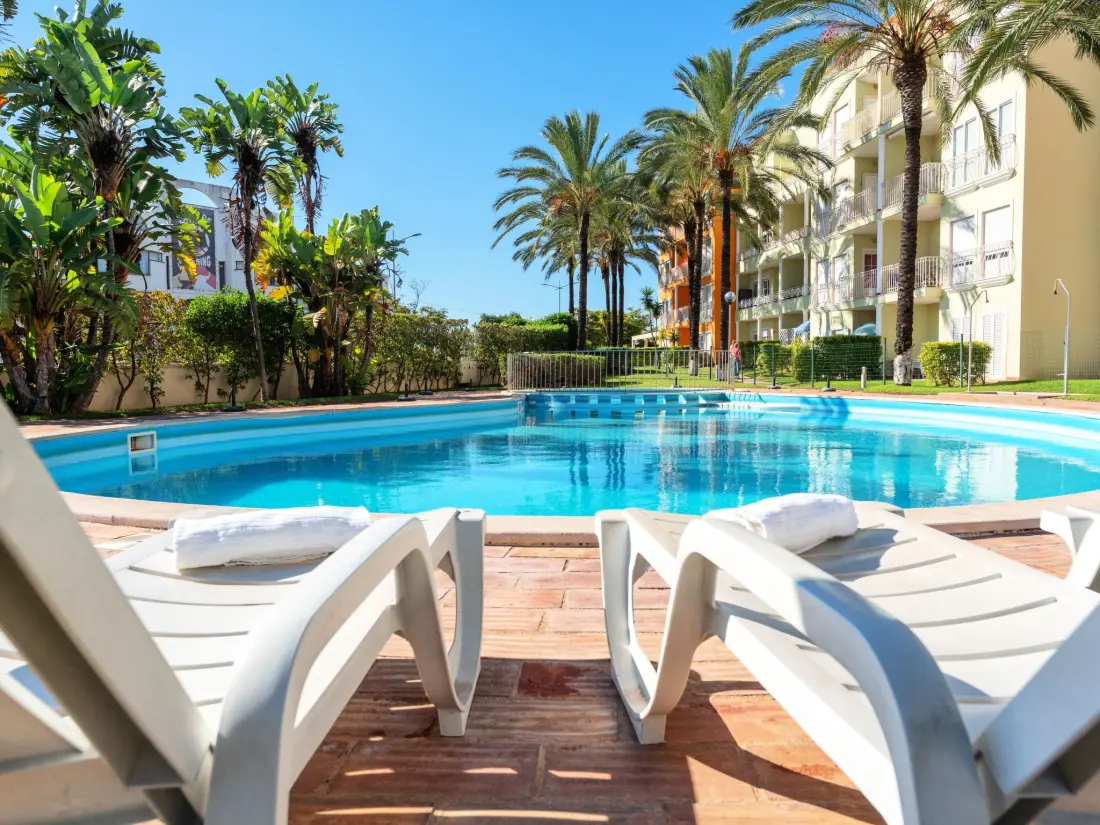 Résidence Wohnung mit Terrasse und 2 Schwimmbecken