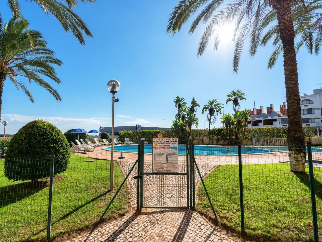 Résidence Wohnung mit Terrasse und 2 Schwimmbecken