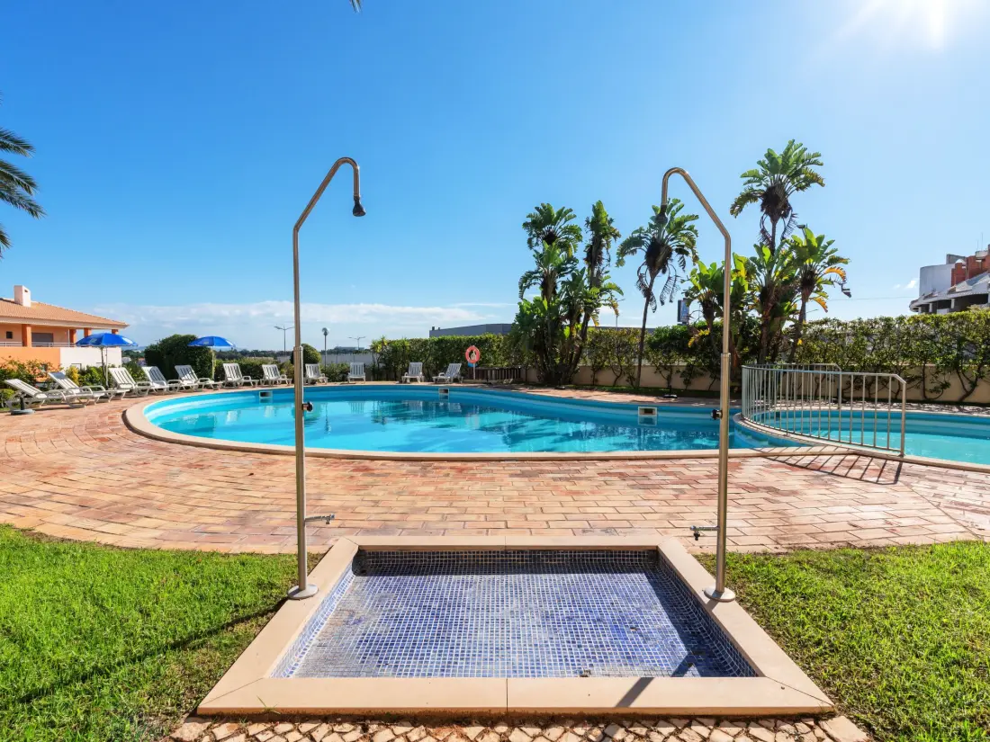 Résidence Wohnung mit Terrasse und 2 Schwimmbecken