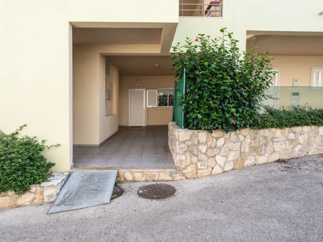 Résidence Wohnung mit Terrasse und 2 Schwimmbecken