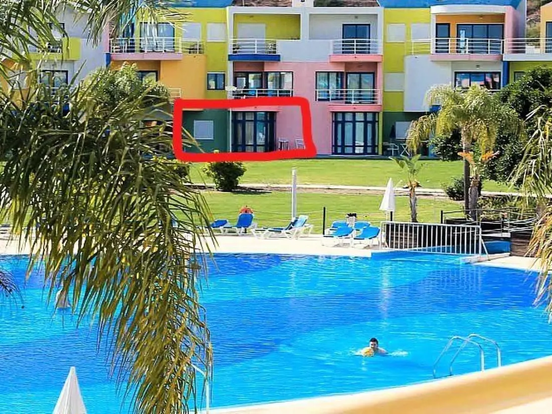 Résidence Zwei-Bett-Apartment mit großem Pool