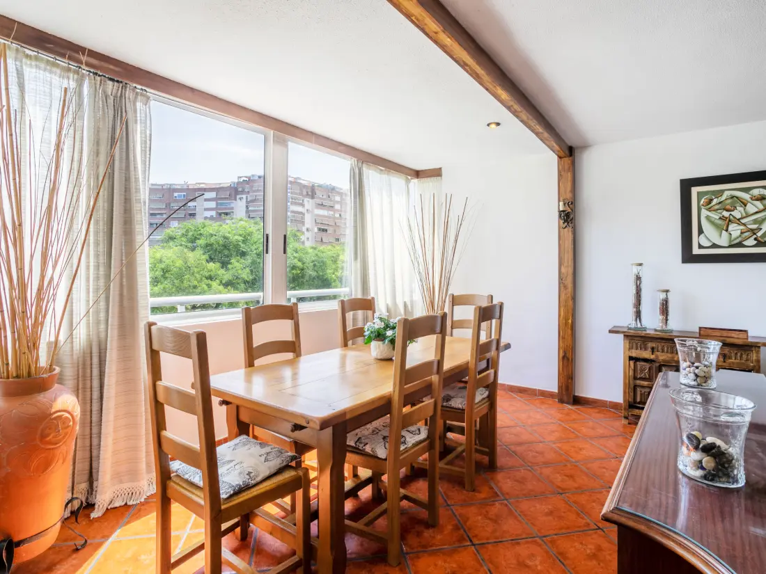 Résidence EssensacionesHome / Los Almendros