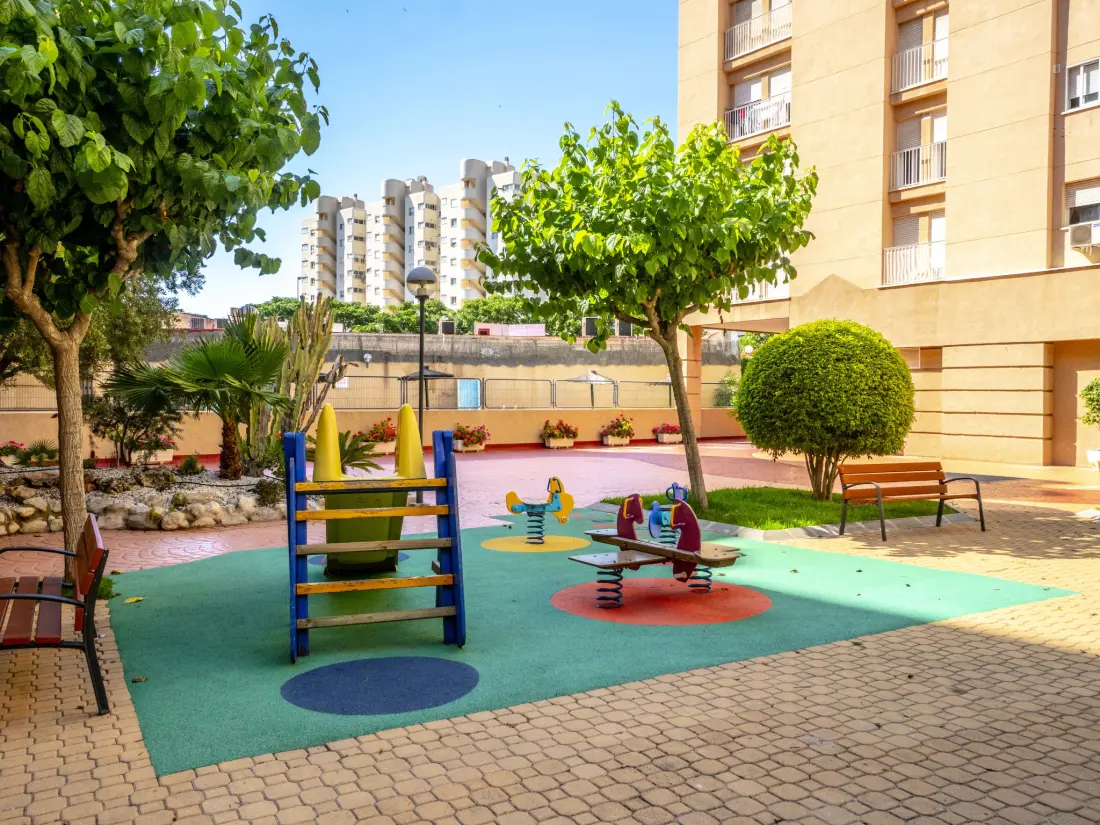 Résidence EssensacionesHome / Los Almendros