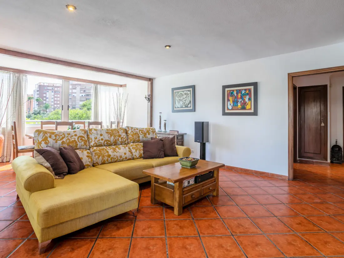 Résidence EssensacionesHome / Los Almendros