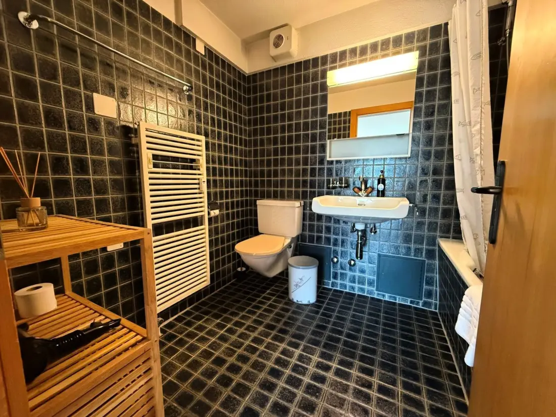 Résidence Galerie Obersee 5A by Arosa Holiday Appartement/Fewo, Bad, WC, 4-Bettwohnung