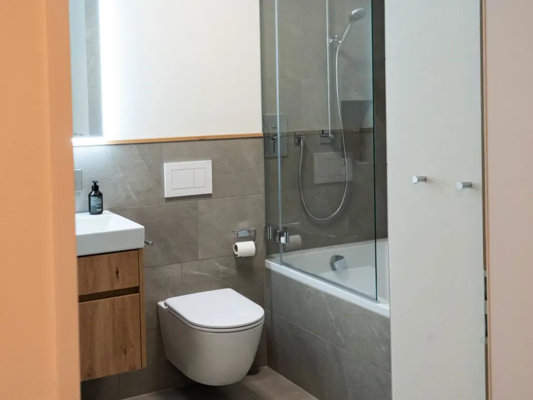 Résidence Bergsee Appartement/Fewo, Dusche und Bad, WC, 6-Bettwohnung