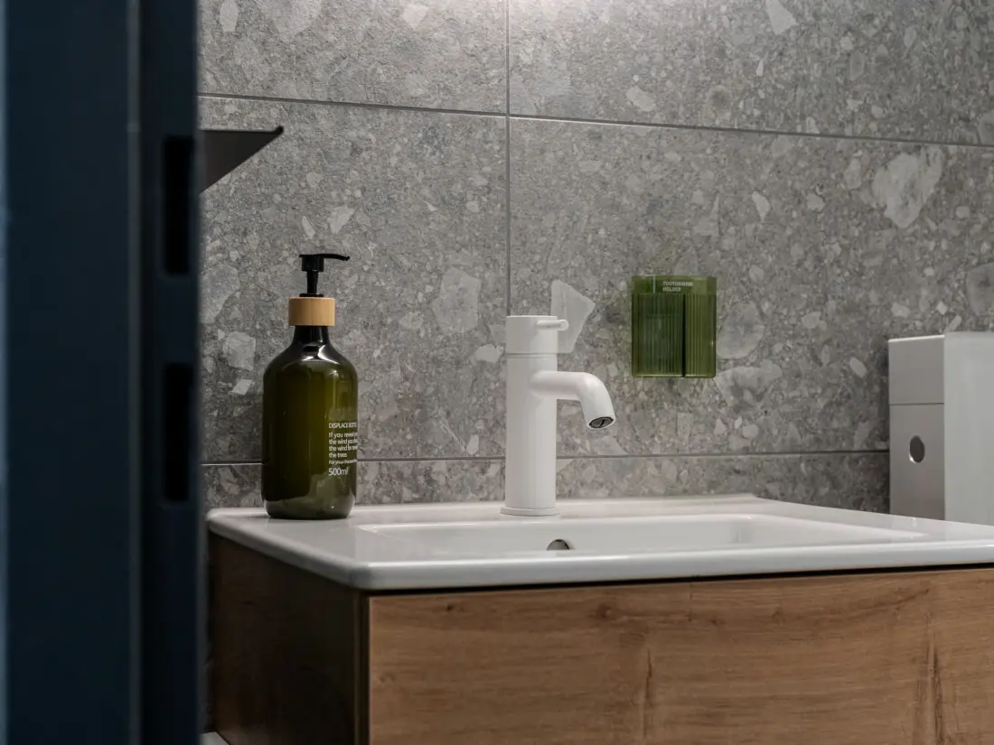 Résidence Collina Forest Design-Studio by Arosa Vacations Studio, Dusche, WC, Komfort