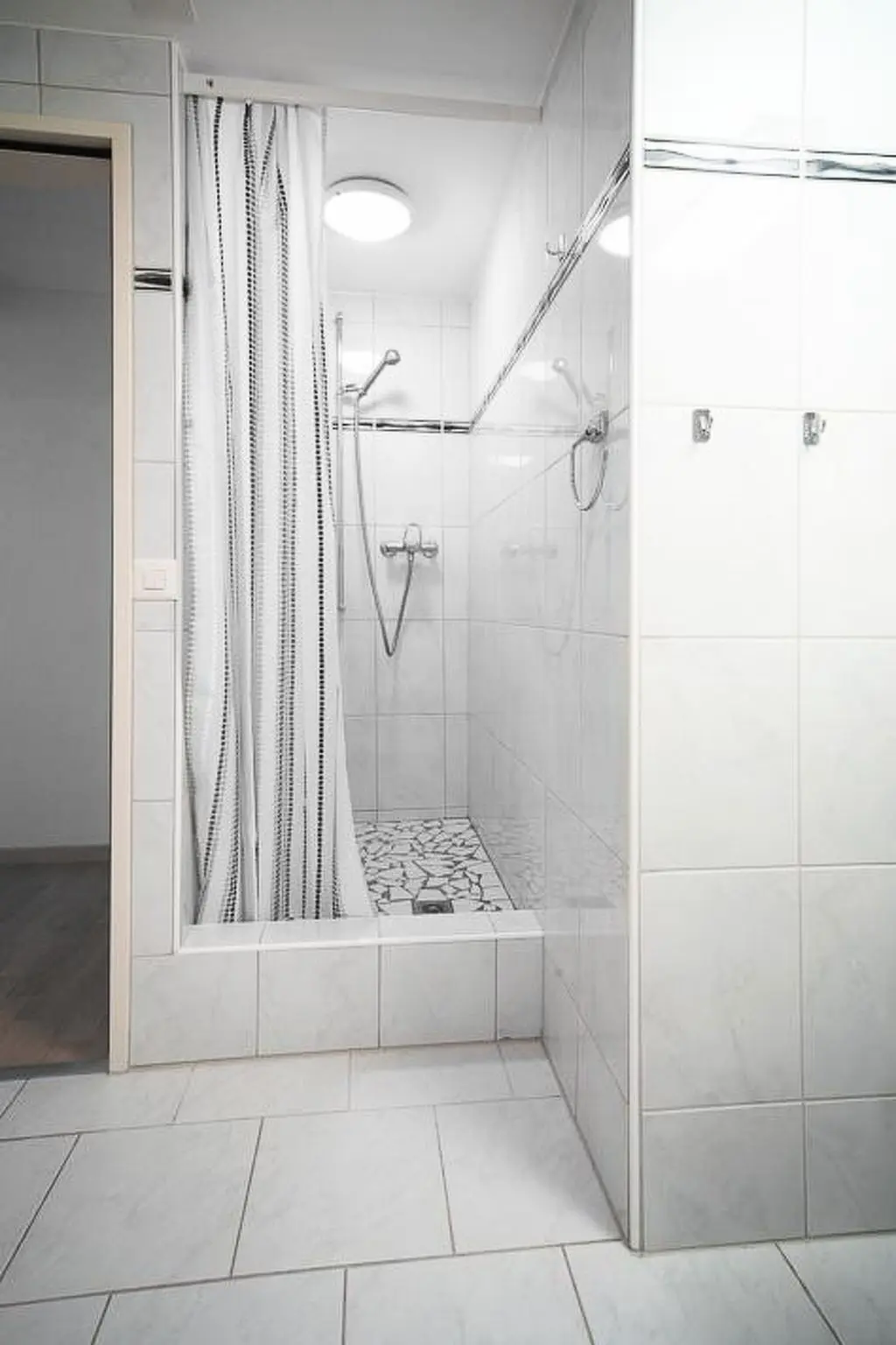 Résidence Luegisland Wohnung Salietti Appartement/Fewo, Dusche oder Bad, WC, 8-Bettwohnung