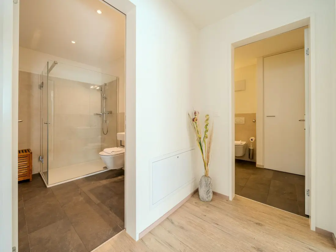 Résidence Sunnaschy Heidi by Arosa Vacations Appartement/Fewo, Dusche und Badewanne, 2 Sch