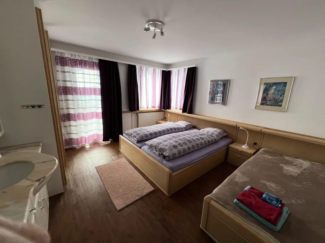 Résidence Sunnybank / 2. St. Appartement/Fewo, Dusche und Bad, WC, 9-Bettwohnung