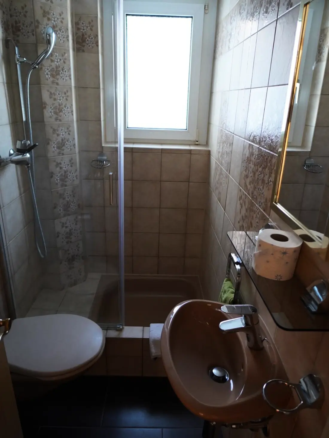 Résidence Sunnybank / 2. St. Appartement/Fewo, Dusche und Bad, WC, 9-Bettwohnung