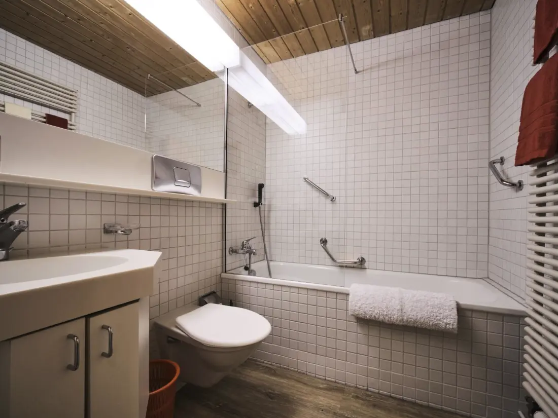 Résidence Tschuggenweg 14 Appartement/Fewo, Bad, WC, 5-Bettwohnung 5-Bettwohnung