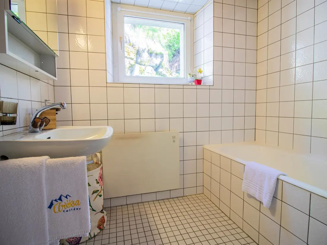Résidence Weisshorn-Apartment by Arosa Holiday Appartement/Fewo, Bad, WC, 6-Bettwohnung