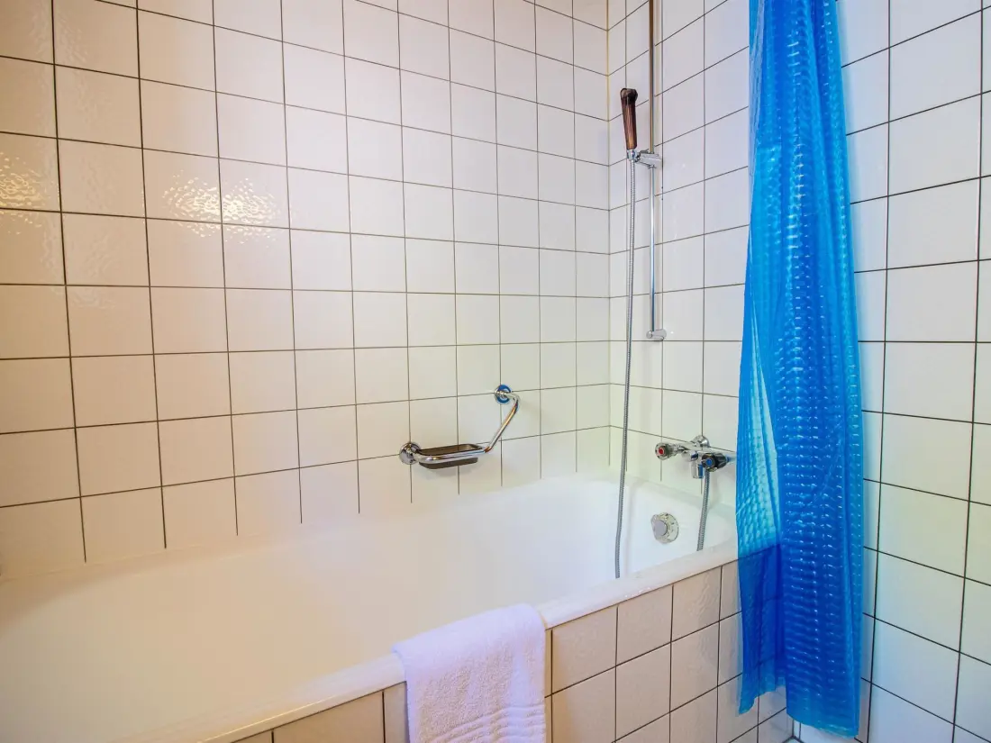 Résidence Weisshorn-Apartment by Arosa Holiday Appartement/Fewo, Bad, WC, 6-Bettwohnung