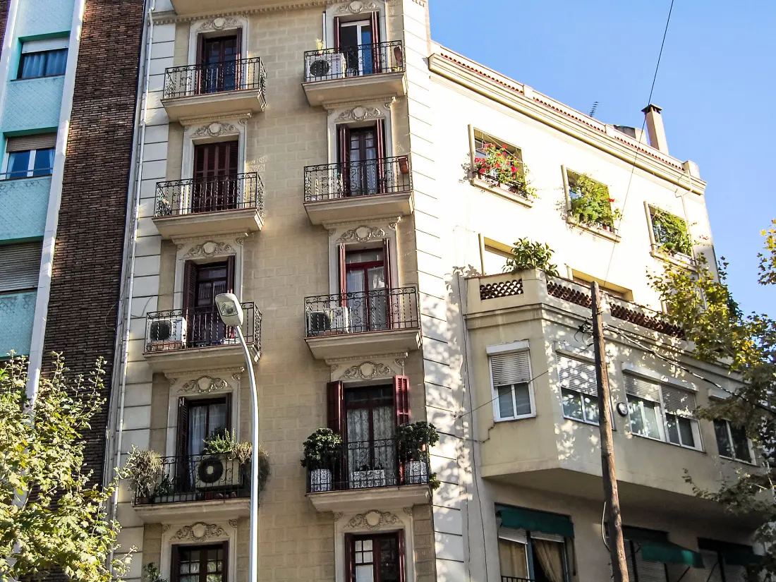 Résidence Eixample Dret Valencia / Cartagena